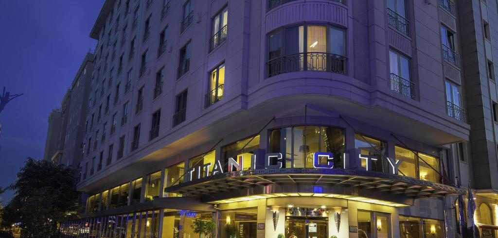 نمایی از هتل تایتانیک سیتی تکسیم