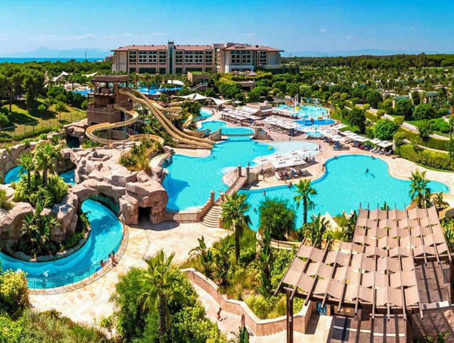 دورنمای هتل رگنوم کاریا آنتالیا