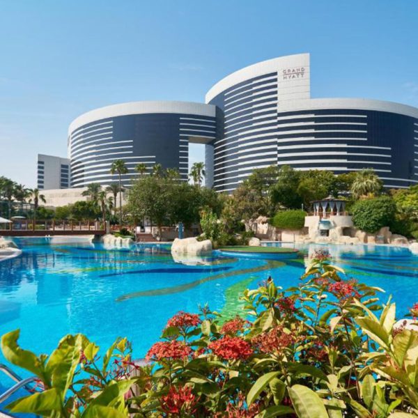 نمای اصلی هتل گرند هیات دبی