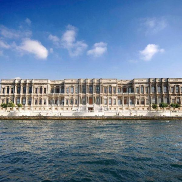 نمای اصلی هتل Ciragan Palace کمپینسکی