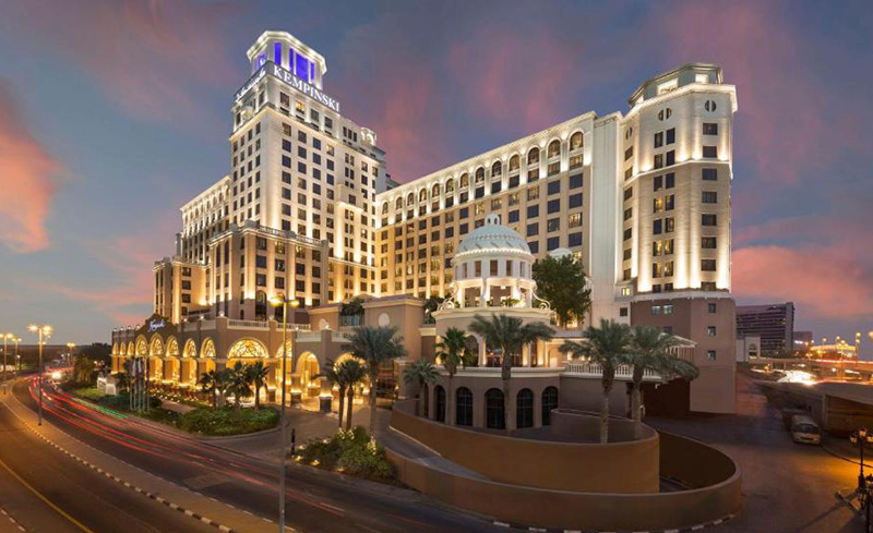 نمایی از هتل کمپینسکی مال آو امارات