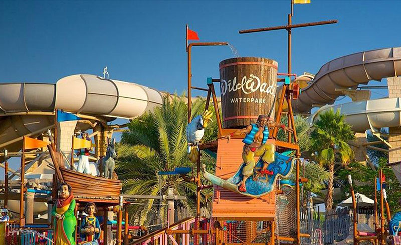 در یکی از هیجان‌انگیزترین پارک‌های آبی دبی از گرما فرار کنید!