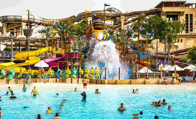 در یکی از هیجان‌انگیزترین پارک‌های آبی دبی از گرما فرار کنید!