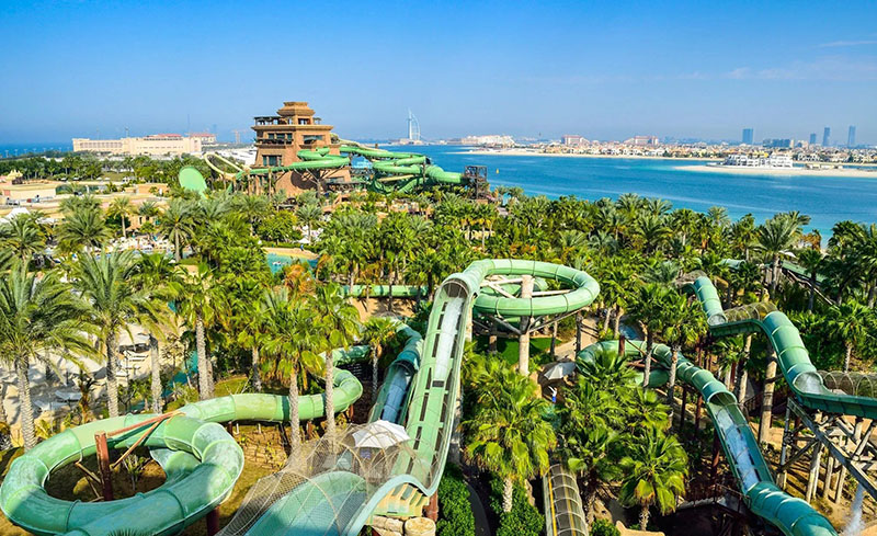 هیجان و تفریح بی‌حد و مرز در بزرگ‌ترین پارک آبی دبی! 