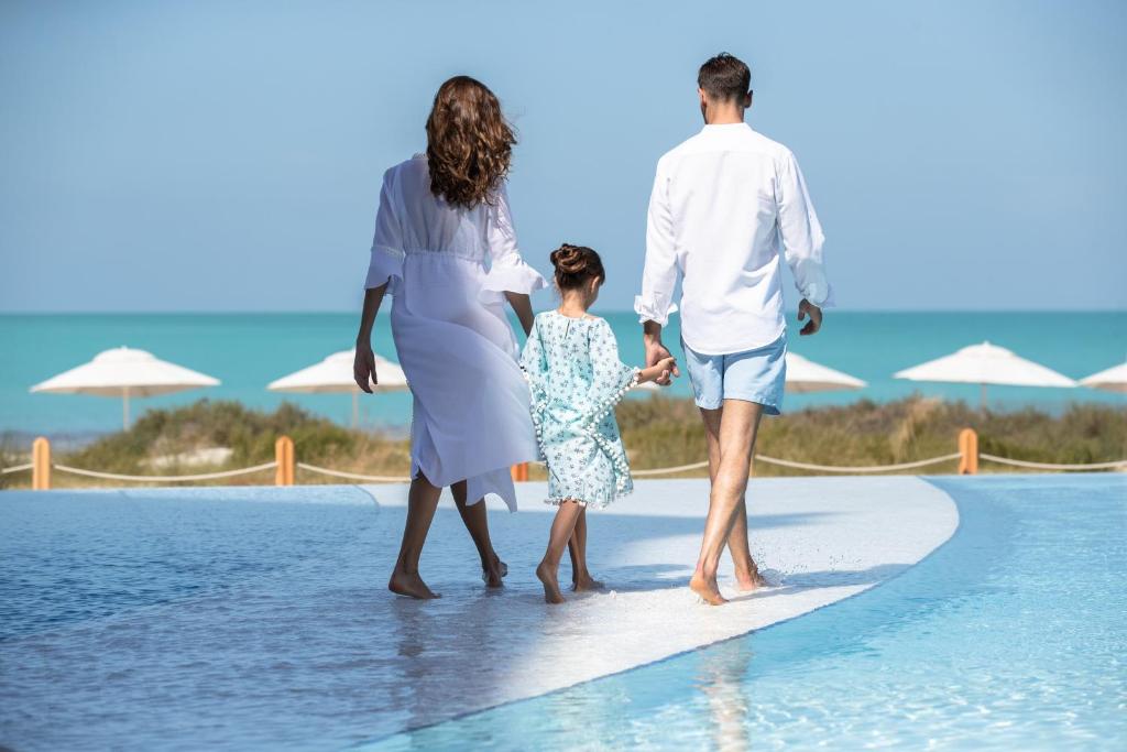 هتل Jumeirah at Saadiyat Island Resort ابوظبی