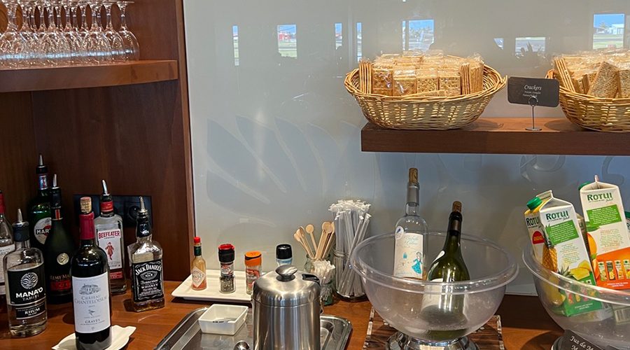 چرا مینی‌بار هتل‌ها گران هستند؟