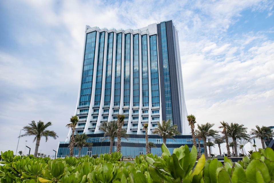 هتل آریا باستان کیش